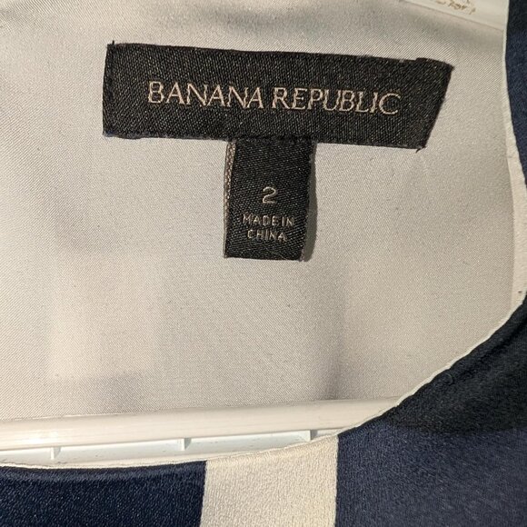 Banana Republic Navy Gingham Handkerchief Hem Dress – Size 2 - Picture 6 of 7